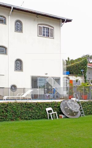 Casa de condomínio à venda com 440m², 4 quartos e 3 vagasÁrea comum