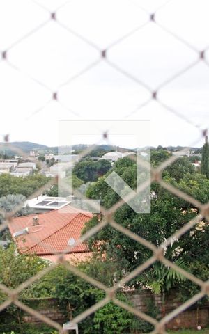 Casa de condomínio à venda com 440m², 4 quartos e 3 vagasVista