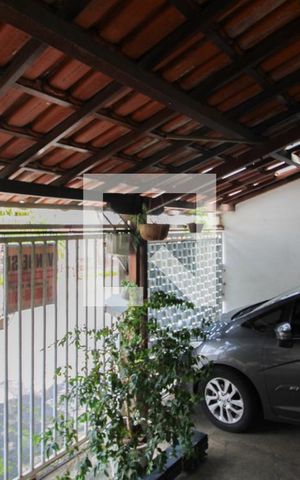 Casa à venda com 81m², 2 quartos e 1 vaga Casa à venda com 81m², 2 quartos e 1 vagaGaragem
