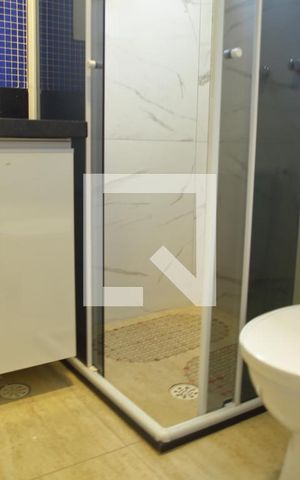 Apartamento à venda com 80m², 2 quartos e 2 vagasBanheiro da Suíte