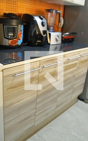 Apartamento à venda com 80m², 2 quartos e 2 vagasCozinha - Armários
