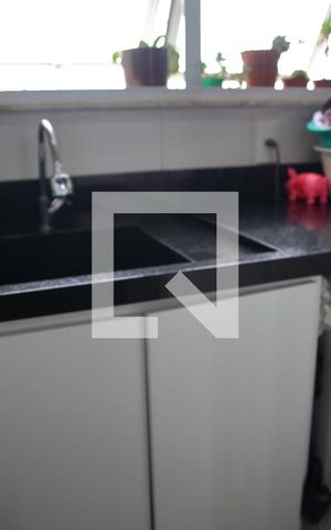 Apartamento à venda com 80m², 2 quartos e 2 vagasÁrea de Serviço