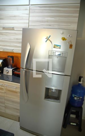 Apartamento à venda com 80m², 2 quartos e 2 vagasCozinha