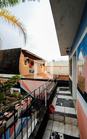 Casa à venda com 341m², 3 quartos e 10 vagasVaranda 