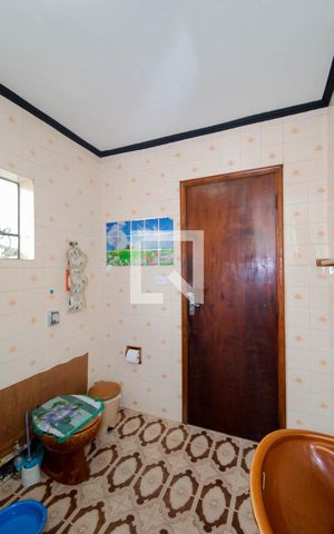 Casa à venda com 341m², 3 quartos e 10 vagasBanheiro Social