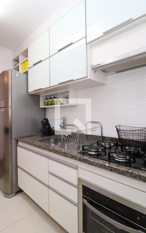 Apartamento à venda com 59m², 2 quartos e 1 vagaCozinha