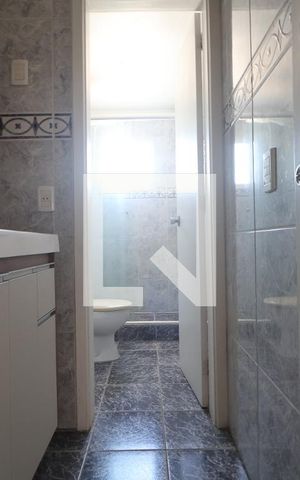 Casa de condomínio à venda com 88m², 2 quartos e 2 vagasBanheiro