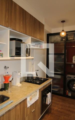 Apartamento à venda com 38m², 2 quartos e sem vagaSala / Cozinha