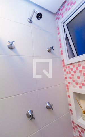 Apartamento à venda com 162m², 4 quartos e 3 vagas Apartamento à venda com 162m², 4 quartos e 3 vagasBanheiro da suíte 3