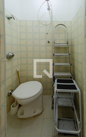 Apartamento à venda com 104m², 3 quartos e 1 vaga Apartamento à venda com 104m², 3 quartos e 1 vagaBanheiro de serviço