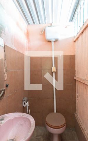 Casa à venda com 380m², 4 quartos e 3 vagasBanheiro 2 Terraço