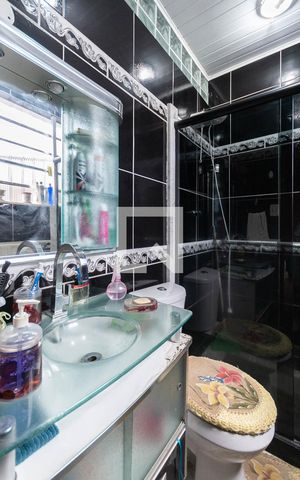 Casa à venda com 380m², 4 quartos e 3 vagasBanheiro da Suíte
