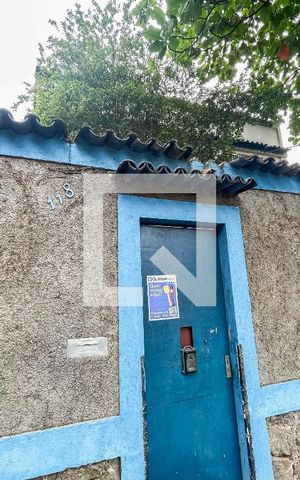 Casa à venda com 380m², 4 quartos e 3 vagasFachada