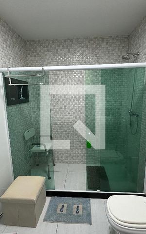 Casa à venda com 187m², 5 quartos e 3 vagasBanheiro da Suíte