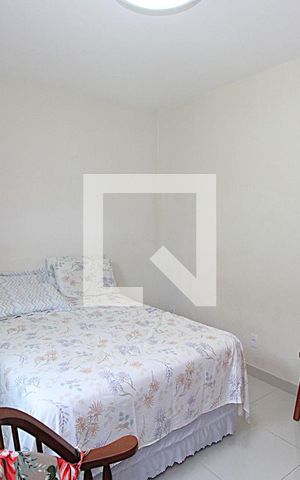 Casa à venda com 187m², 5 quartos e 3 vagasSuíte