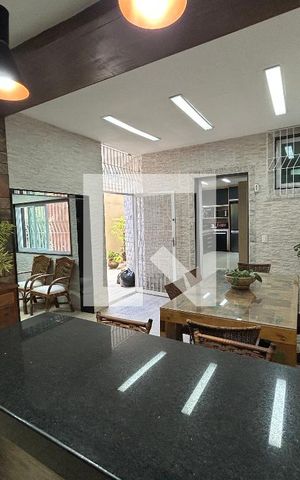 Casa à venda com 187m², 5 quartos e 3 vagasEspaço Gourmet