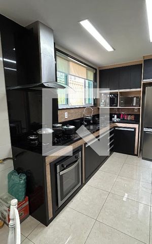 Casa à venda com 187m², 5 quartos e 3 vagasCozinha