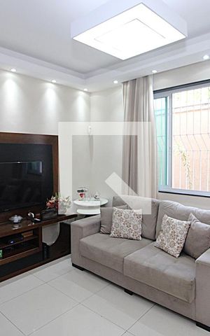 Casa à venda com 187m², 5 quartos e 3 vagasSala