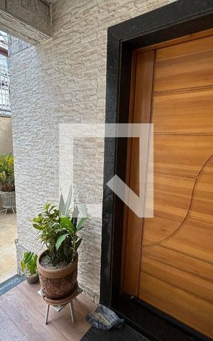Casa à venda com 187m², 5 quartos e 3 vagasVaranda