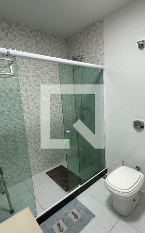 Casa à venda com 187m², 5 quartos e 3 vagasBanheiro da Suíte
