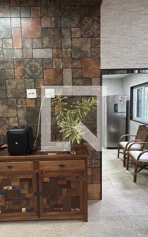 Casa à venda com 187m², 5 quartos e 3 vagasEspaço Gourmet