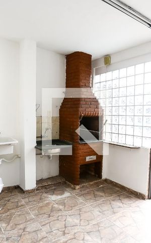 Casa para alugar com 85m², 2 quartos e sem vaga Casa para alugar com 85m², 2 quartos e sem vagaÁrea de Serviço / quintal churrasqueira