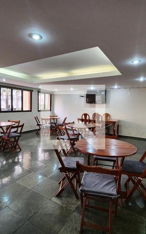 Apartamento à venda com 185m², 3 quartos e 2 vagas Apartamento à venda com 185m², 3 quartos e 2 vagasSalão de Festas
