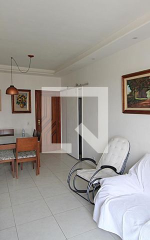 Apartamento à venda com 76m², 2 quartos e 1 vagaSala