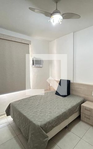 Apartamento à venda com 76m², 2 quartos e 1 vagaQuarto 2