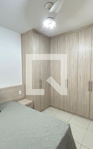 Apartamento à venda com 76m², 2 quartos e 1 vagaQuarto 2