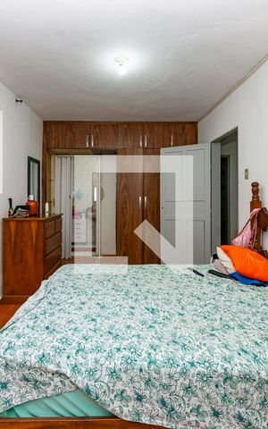 Casa à venda com 540m², 5 quartos e 4 vagas Casa à venda com 540m², 5 quartos e 4 vagasSuíte