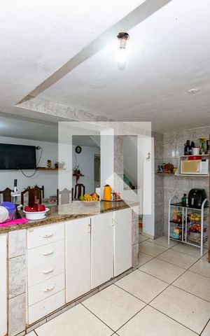 Casa à venda com 540m², 5 quartos e 4 vagas Casa à venda com 540m², 5 quartos e 4 vagasCozinha