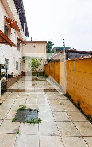 Casa à venda com 540m², 5 quartos e 4 vagas Casa à venda com 540m², 5 quartos e 4 vagasÁrea de Serviço
