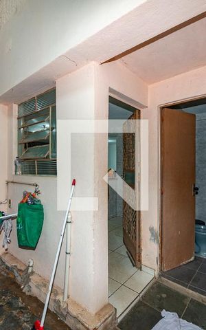 Casa à venda com 540m², 5 quartos e 4 vagas Casa à venda com 540m², 5 quartos e 4 vagasÁrea de Serviço