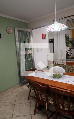 Casa à venda com 600m², 2 quartos e 1 vagaCozinha e Copa