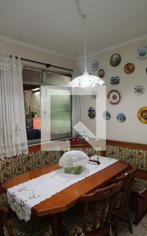 Casa à venda com 600m², 2 quartos e 1 vagaCozinha e Copa
