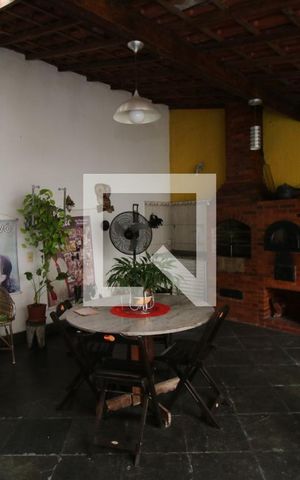 Casa à venda com 600m², 2 quartos e 1 vagaÁrea gourmet