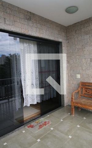 Casa à venda com 600m², 2 quartos e 1 vagaVaranda