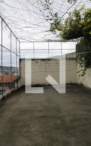 Casa à venda com 600m², 2 quartos e 1 vagaQuadra Esportiva