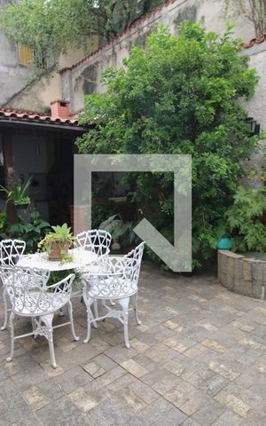 Casa à venda com 600m², 2 quartos e 1 vagaQuintal - Jardim