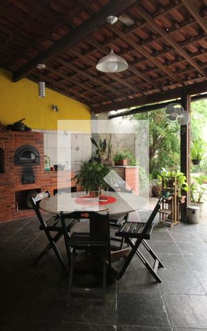 Casa à venda com 600m², 2 quartos e 1 vagaÁrea gourmet