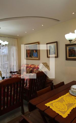 Casa à venda com 600m², 2 quartos e 1 vagaSala