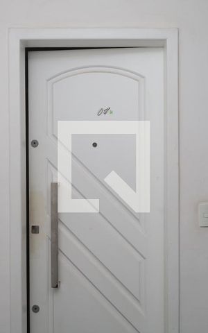 Apartamento à venda com 53m², 2 quartos e 1 vagaPorta do apartamento