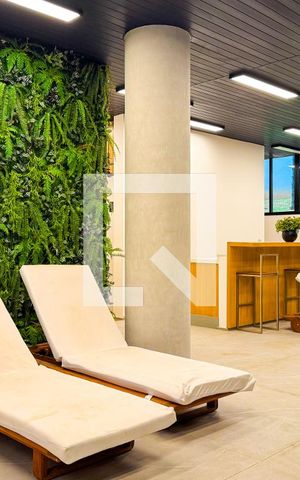 Studio à venda com 23m², 1 quarto e sem vaga Studio à venda com 23m², 1 quarto e sem vagaPiscina