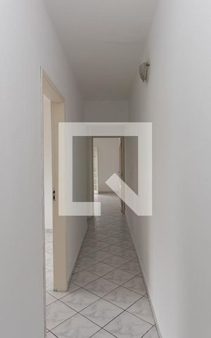 Casa à venda com 140m², 3 quartos e 2 vagas Casa à venda com 140m², 3 quartos e 2 vagasCorredor dos Quartos