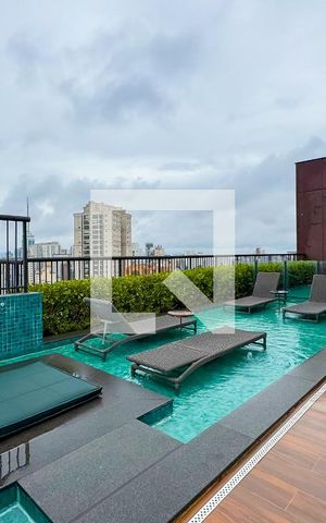 Apartamento à venda com 65m², 2 quartos e 1 vaga Apartamento à venda com 65m², 2 quartos e 1 vagaPiscina