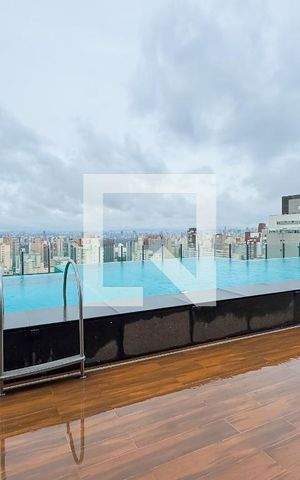 Apartamento à venda com 65m², 2 quartos e 1 vaga Apartamento à venda com 65m², 2 quartos e 1 vagaPiscina