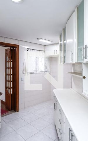 Apartamento para alugar com 110m², 3 quartos e 3 vagas Apartamento para alugar com 110m², 3 quartos e 3 vagasCozinha