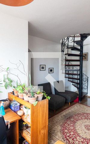 Apartamento à venda com 113m², 2 quartos e 1 vaga Apartamento à venda com 113m², 2 quartos e 1 vagaSala