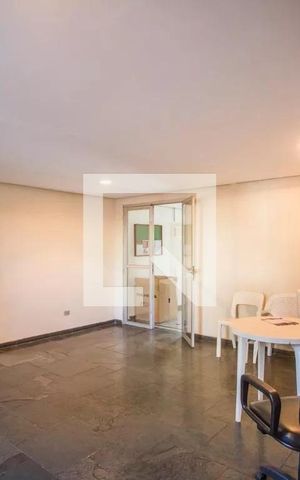 Apartamento à venda com 113m², 2 quartos e 1 vaga Apartamento à venda com 113m², 2 quartos e 1 vagaÁrea comum - Salão de festas